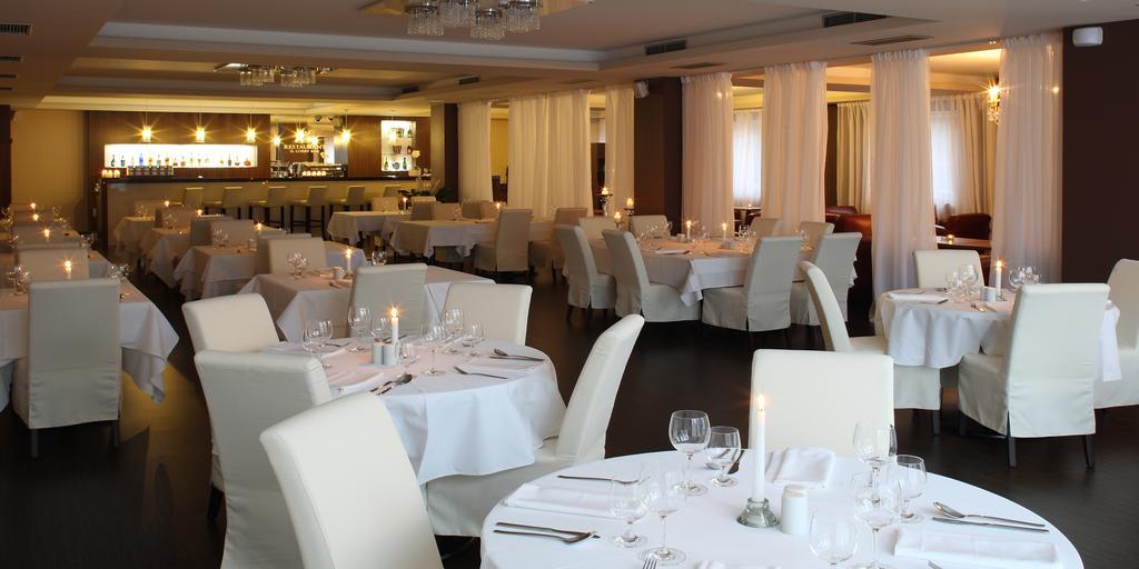 Golden Fish Apartmany Xia Plzeň Dış mekan fotoğraf