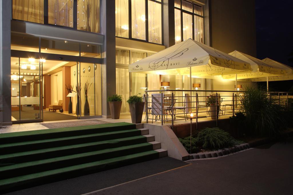 Golden Fish Apartmany Xia Plzeň Dış mekan fotoğraf