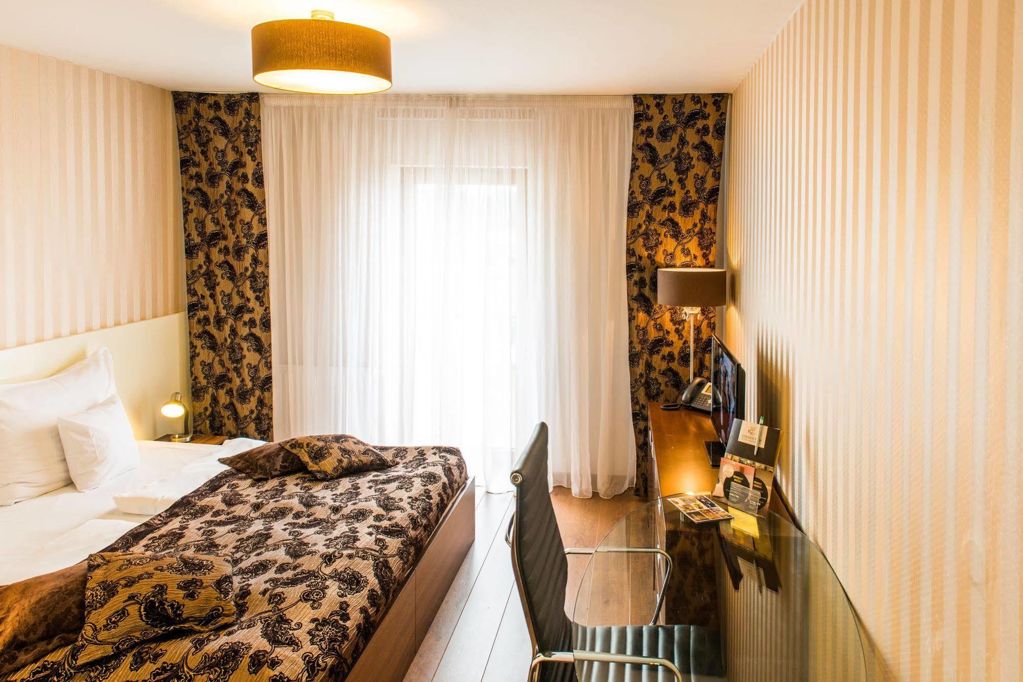 Golden Fish Apartmany Xia Plzeň Dış mekan fotoğraf