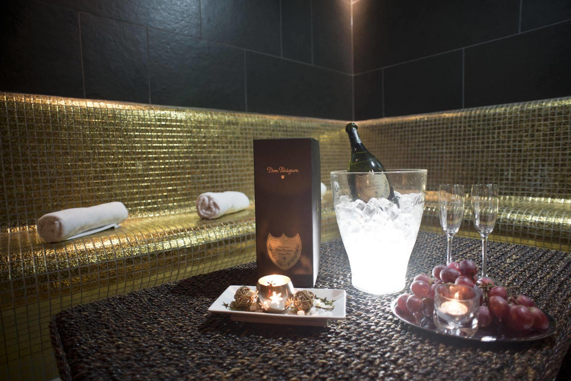 Golden Fish Apartmany Xia Plzeň Dış mekan fotoğraf