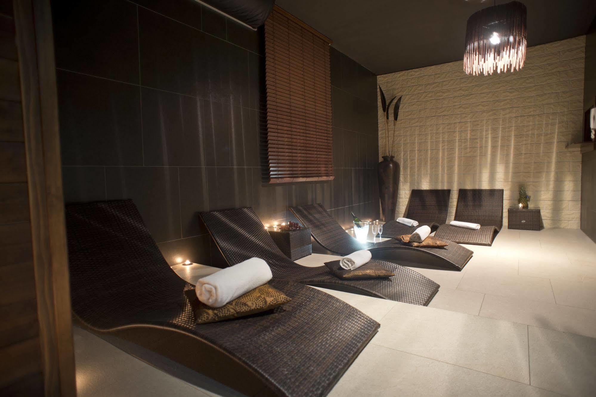 Golden Fish Apartmany Xia Plzeň Dış mekan fotoğraf